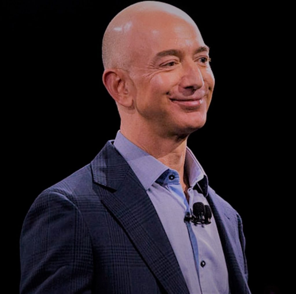 Elon Musk loses to Jeff Bezos to recover the title of richest man in the world.